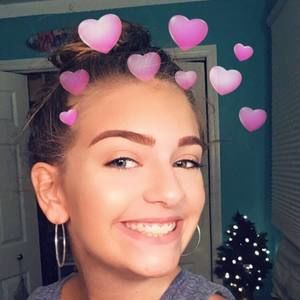 Meet your Posher, Francesca